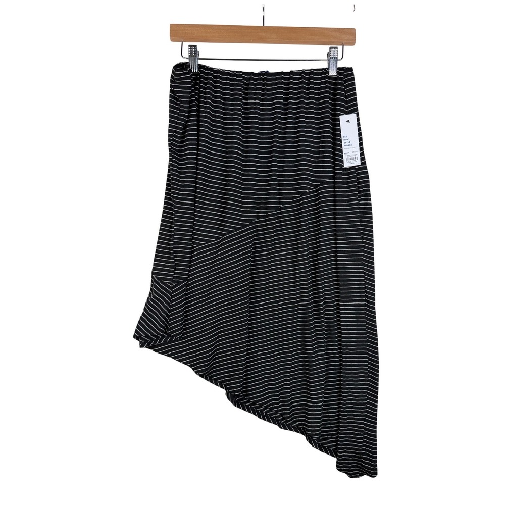 New Apt. 9 Stripped Asymmetrical Skirt size Large Black/White
